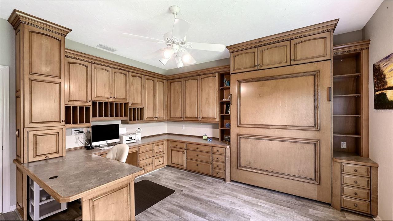 5476 Golf Pointe Drive, Sarasota, FL 34243 Photo