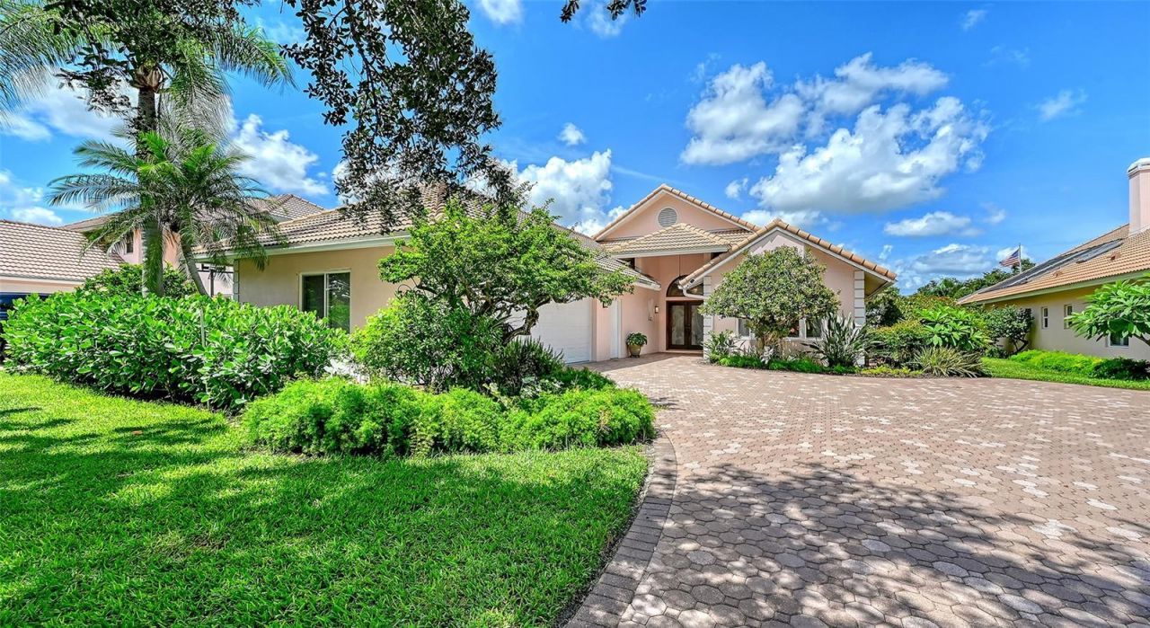 5476 Golf Pointe Drive, Sarasota, FL 34243 Photo