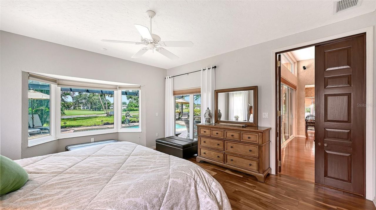 5476 Golf Pointe Drive, Sarasota, FL 34243 Photo