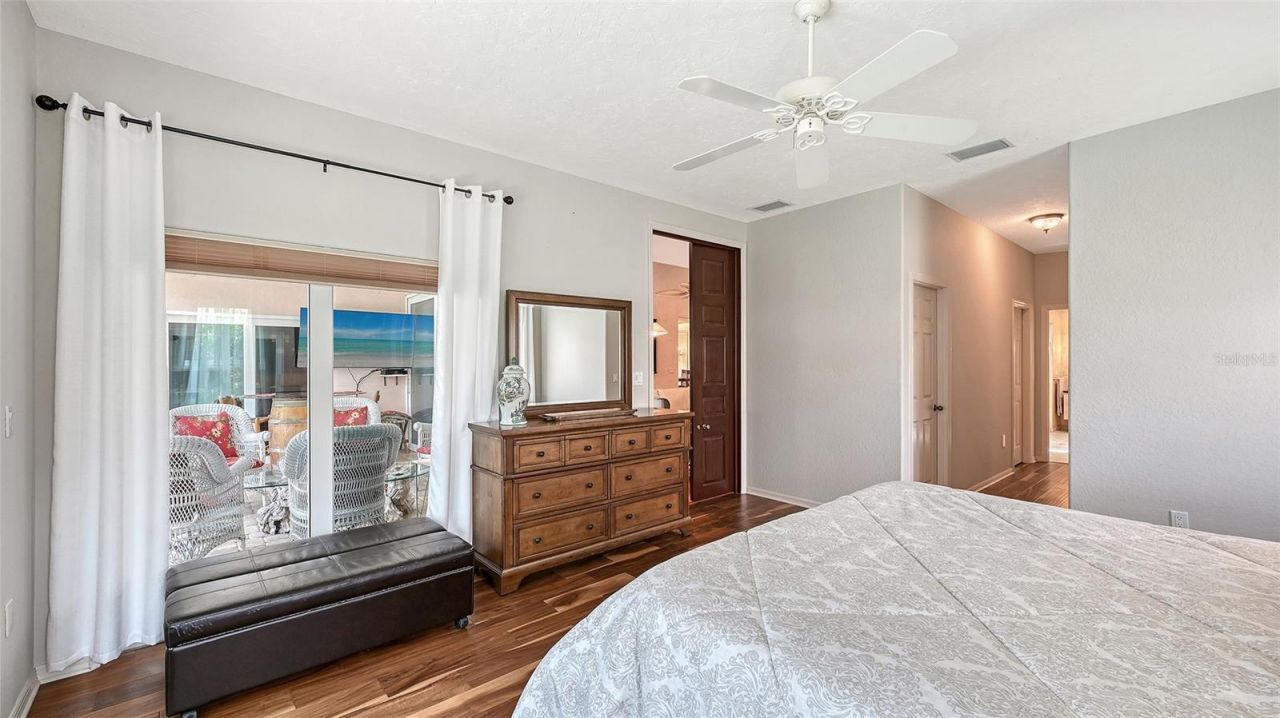 5476 Golf Pointe Drive, Sarasota, FL 34243 Photo