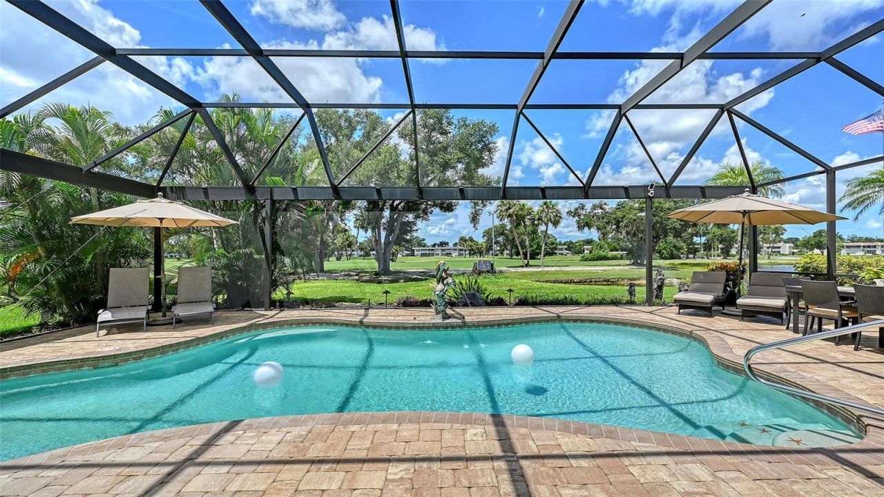 5476 Golf Pointe Drive, Sarasota, FL 34243 Photo