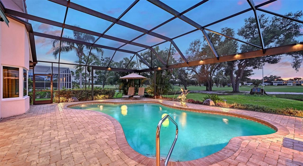 5476 Golf Pointe Drive, Sarasota, FL 34243 Photo