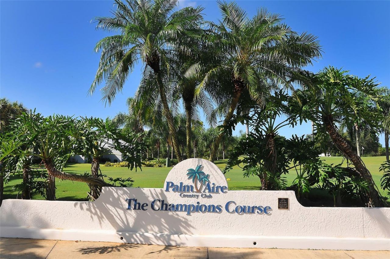 5476 Golf Pointe Drive, Sarasota, FL 34243 Photo