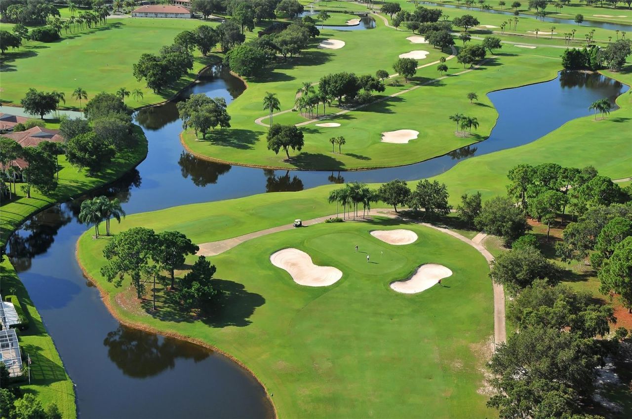 5476 Golf Pointe Drive, Sarasota, FL 34243 Photo