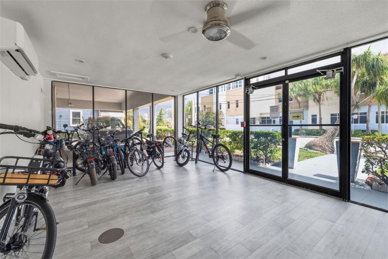 841 4th Avenue N, Unit 27, Saint Petersburg, FL 33701 Photo
