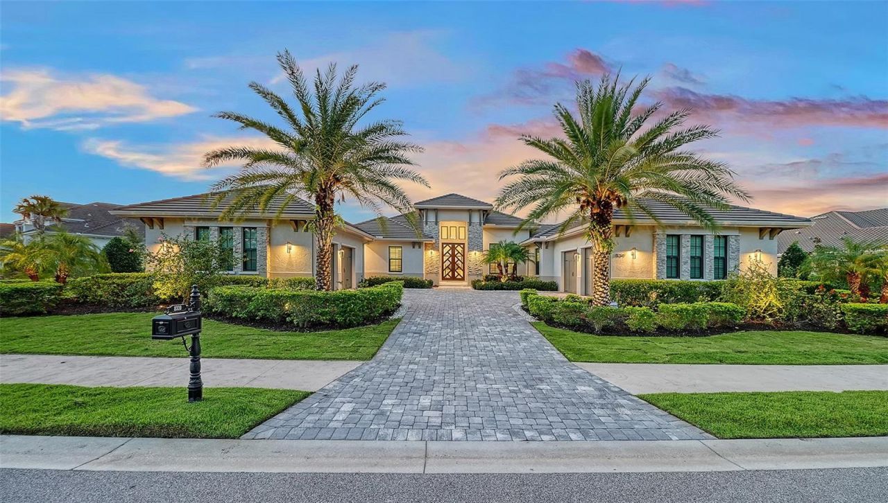 8339 Lucerne Loop, Bradenton, FL 34202 Main Photo