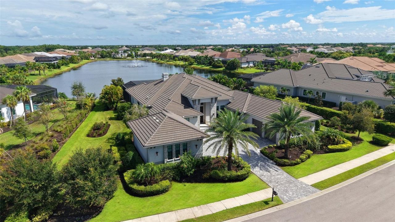 8339 Lucerne Loop, Bradenton, FL 34202 Photo