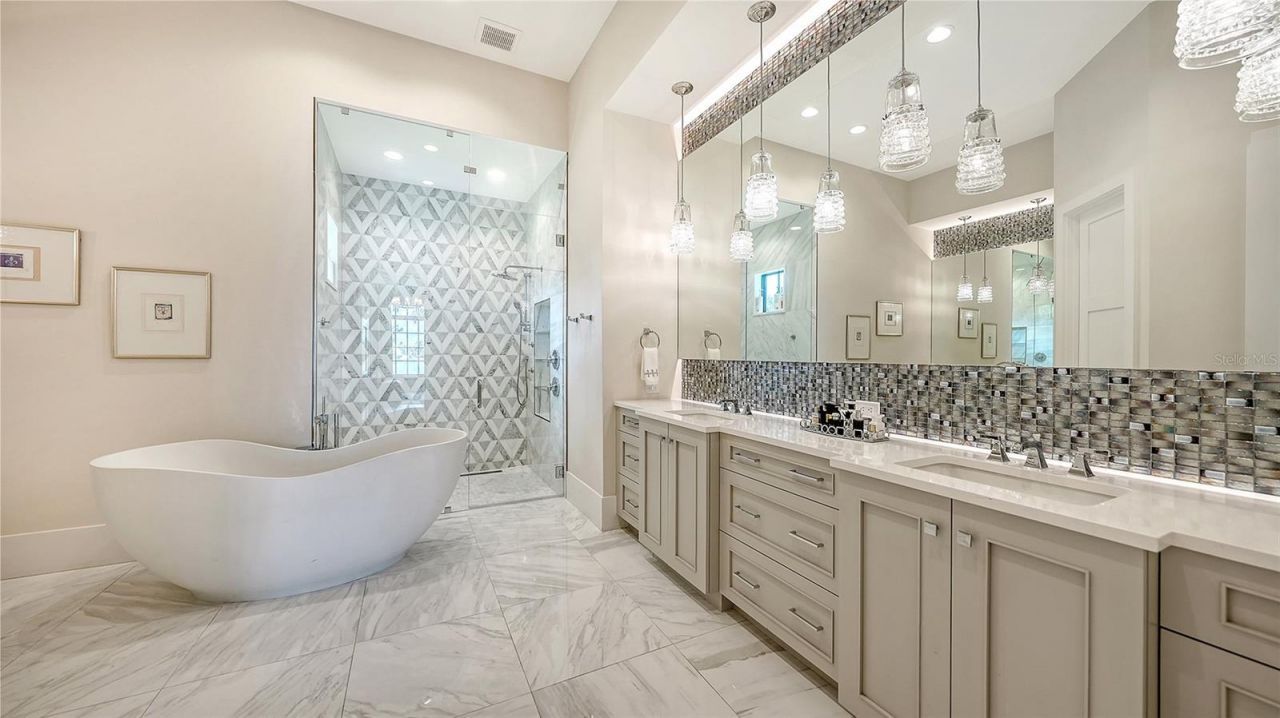 8339 Lucerne Loop, Bradenton, FL 34202 Photo