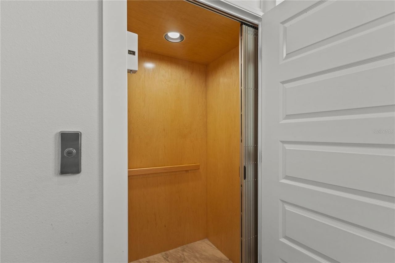 501 Lafayette Court, Sarasota, FL 34236 Photo