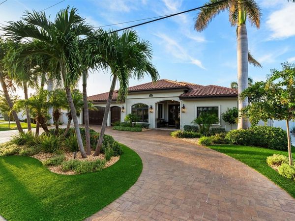 203 HOWARD DRIVE , BELLEAIR BEACH, FL 33786