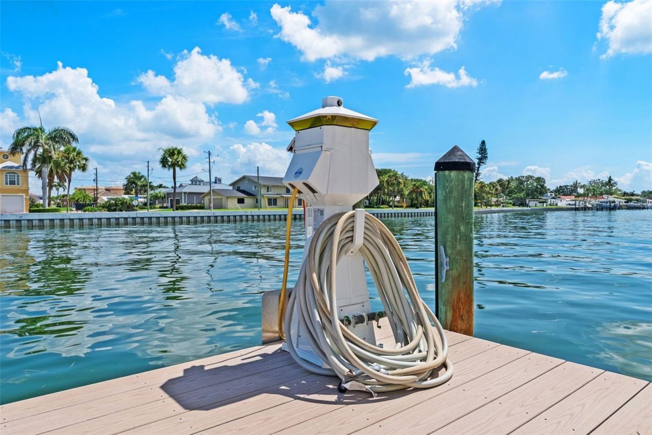 203 Howard Drive, Belleair Beach, FL 33786 Photo