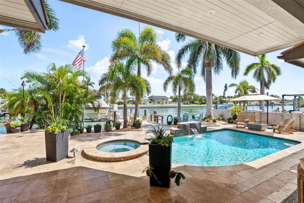 203 Howard Drive, Belleair Beach, FL 33786 Photo