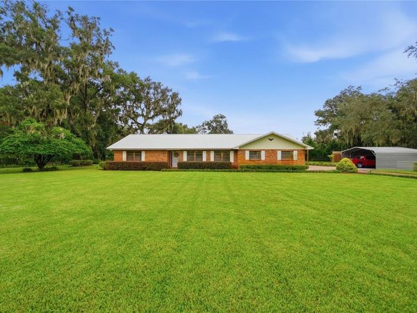 3704 THONOTOSASSA ROAD, PLANT CITY, FL 33565