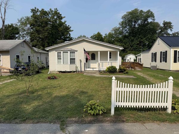 2413 N Milton Street, Muncie, IN 47304