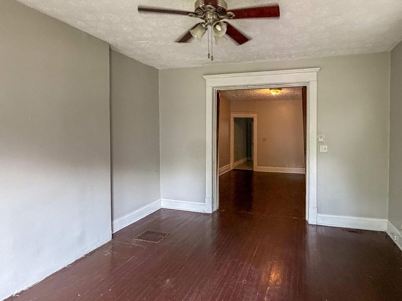 414 E 14th Avenue , Columbus, OH 43201 Photo 2