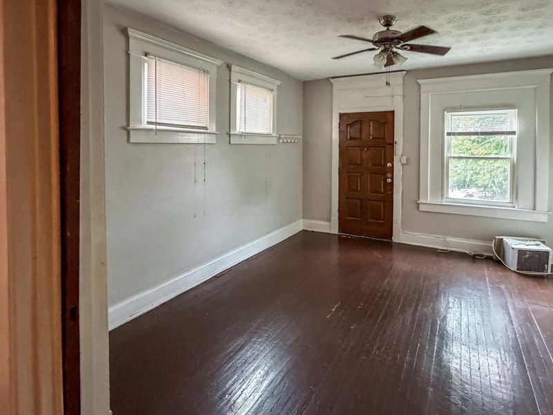 414 E 14th Avenue , Columbus, OH 43201 Photo 3