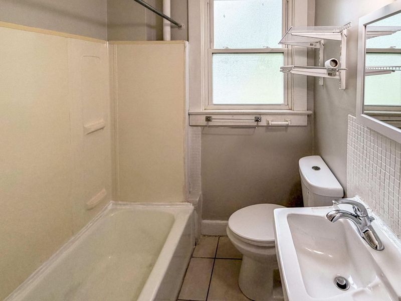 414 E 14th Avenue , Columbus, OH 43201 Photo 6