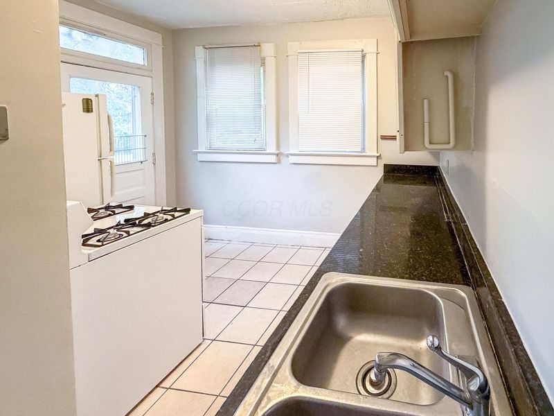 414 E 14th Avenue , Columbus, OH 43201 Photo 8