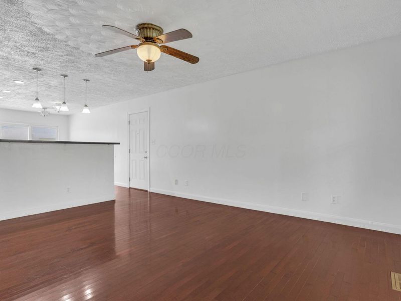 96 Cadillac Road SW, Pataskala, OH 43062 Photo 4