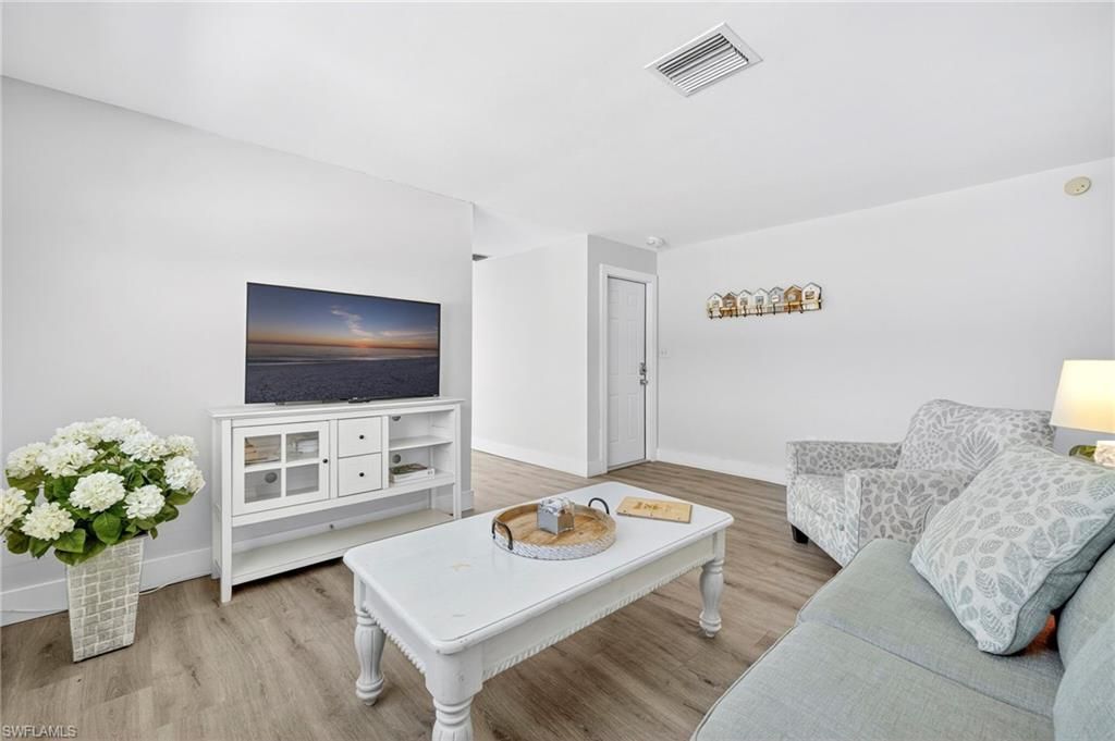 245 Mango St, Fort Myers Beach, FL 33931 Photo