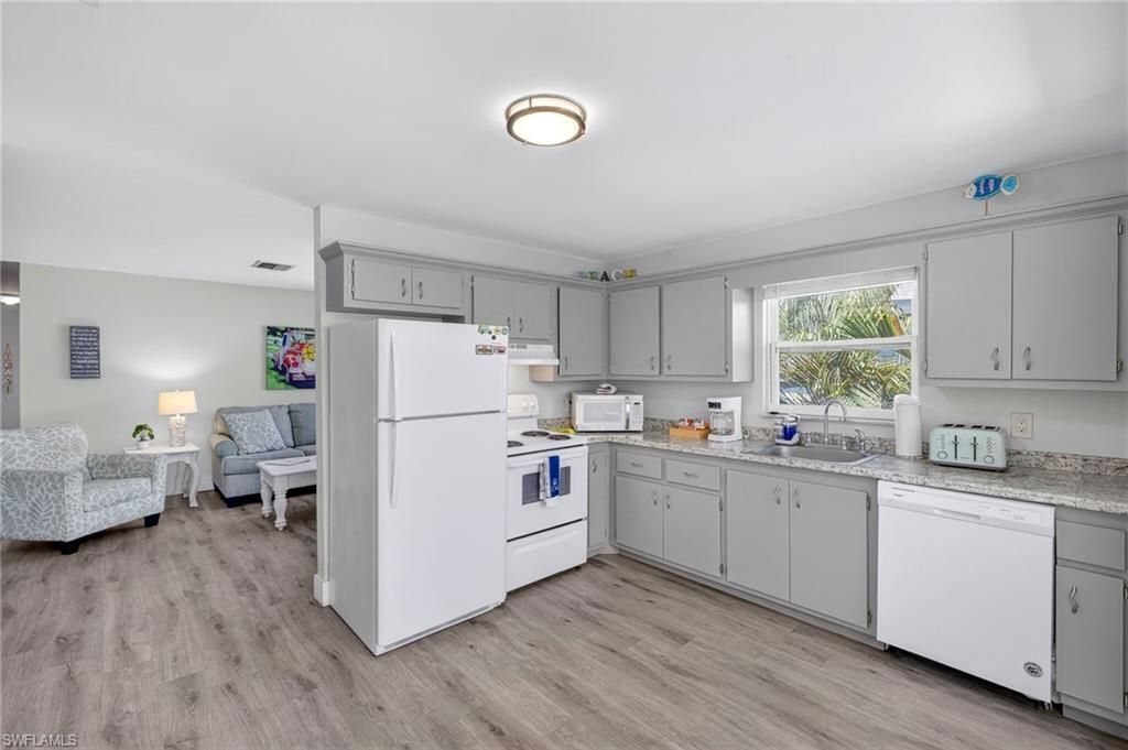 245 Mango St, Fort Myers Beach, FL 33931 Photo