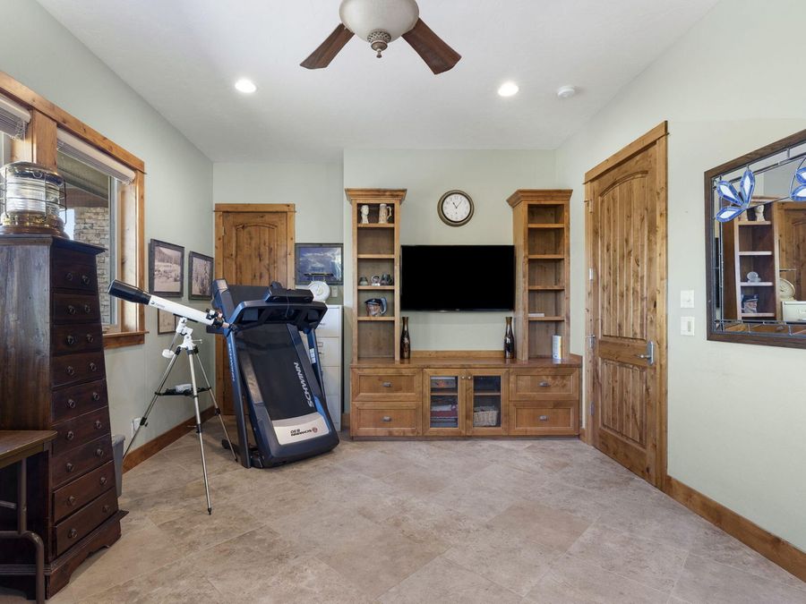 Property Image 48