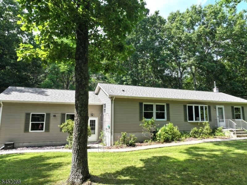 24 Fox Hollow Rd, Montague, NJ 07827 Main Photo