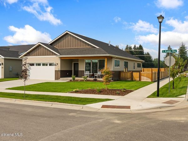 2113 S Aspen Way , Sandpoint, ID 83864