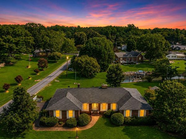 32 Boathouse Cove, KILMARNOCK, VA 22482