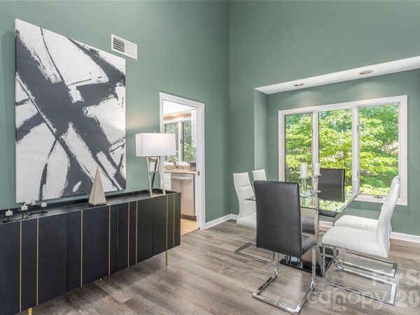 204 Live Oak Lane, Hendersonville, NC 28791
