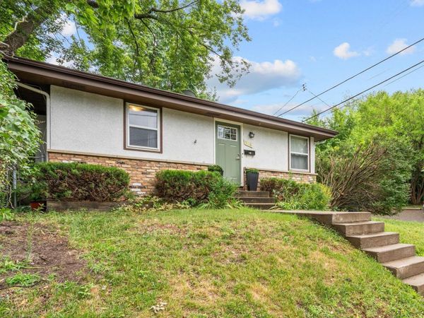318 8th Avenue NE, Minneapolis, MN 55413