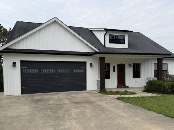 605 W 10th Street, Oolitic, IN 47451