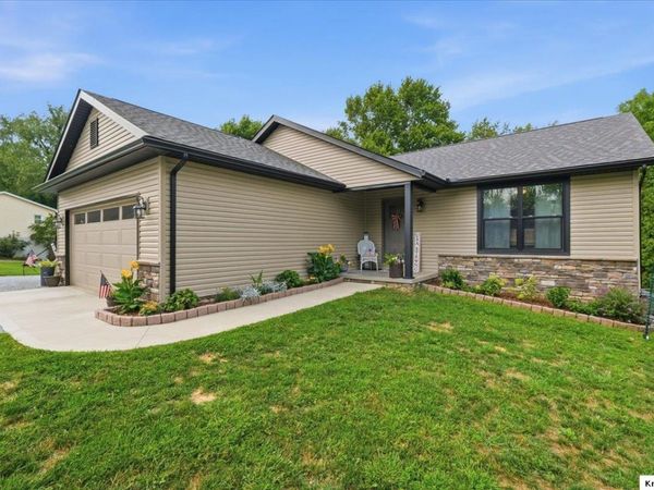 148 Jonathon Drive, Howard, OH 43028