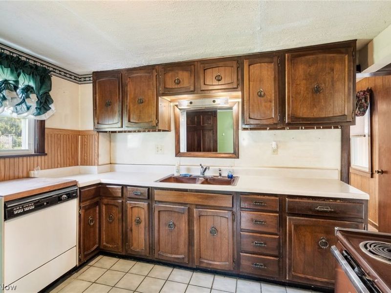 7846 Thompson Sharpsville Road NE, Burghill, OH 44404 Photo 25