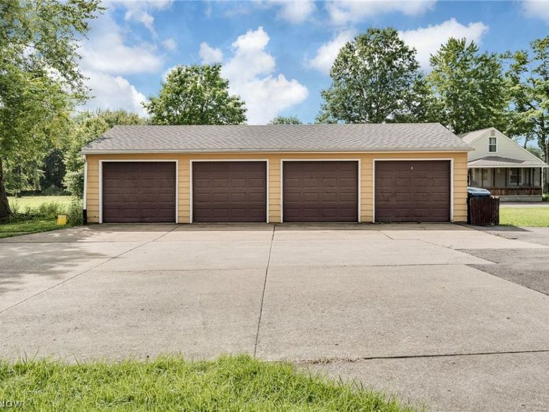 7846 Thompson Sharpsville Road NE, Burghill, OH 44404 Photo 4