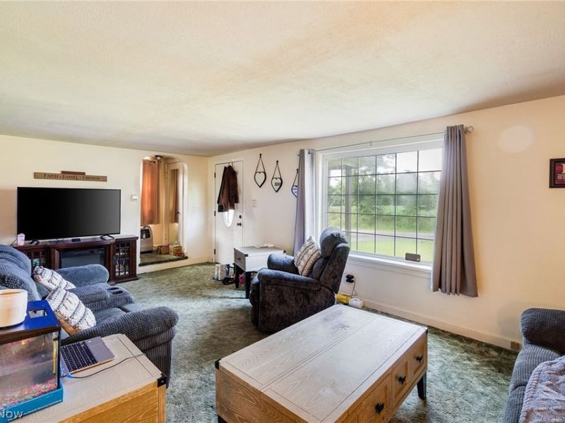 7846 Thompson Sharpsville Road NE, Burghill, OH 44404 Photo 9