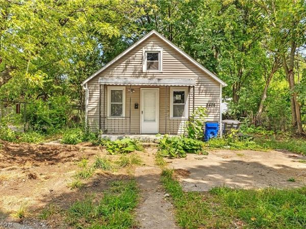 2408 Castle Avenue , Cleveland, OH 44113