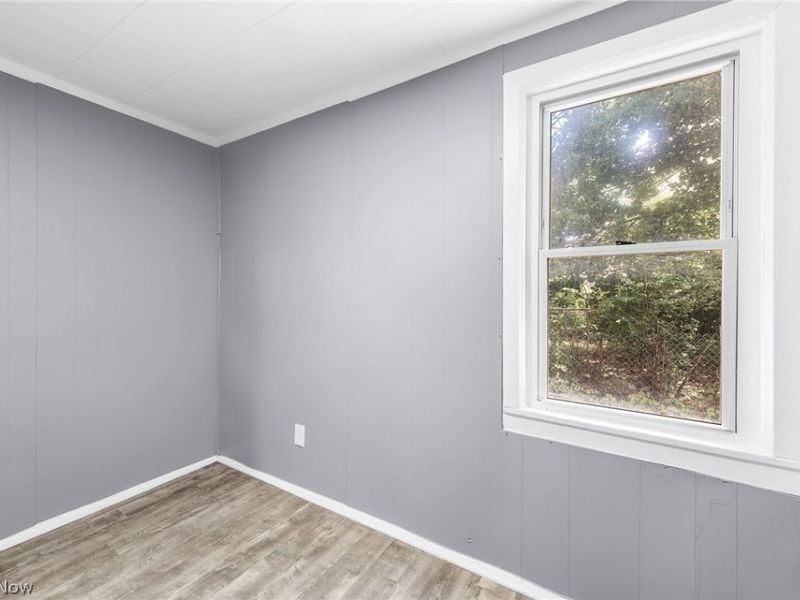 2408 Castle Avenue, Cleveland, OH 44113 Photo 17