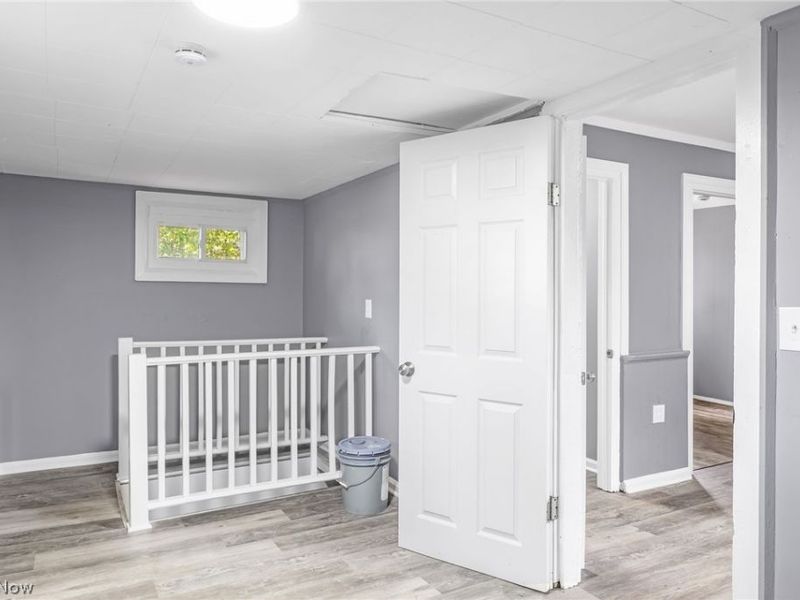 2408 Castle Avenue, Cleveland, OH 44113 Photo 21