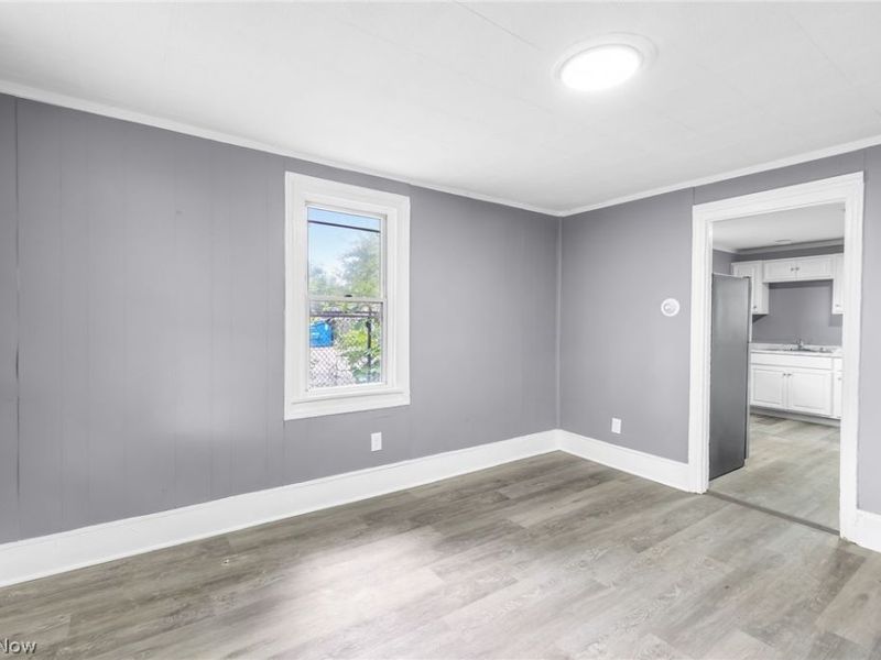 2408 Castle Avenue, Cleveland, OH 44113 Photo 6