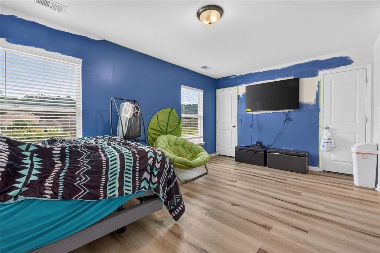 417 Viceroy Photo 15