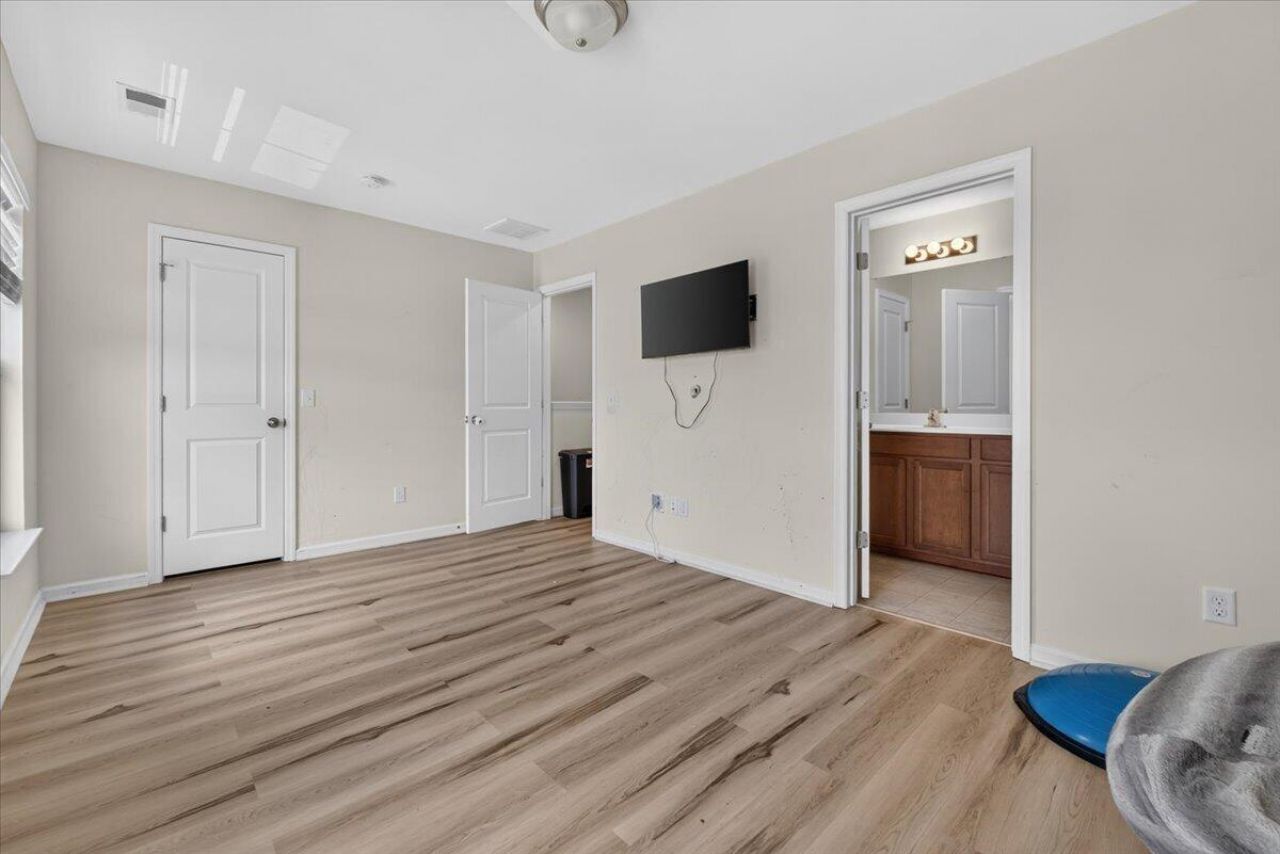 417 Viceroy Photo 20