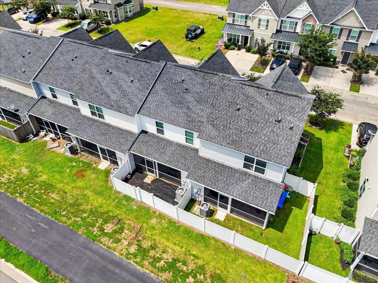 417 Viceroy Photo 23