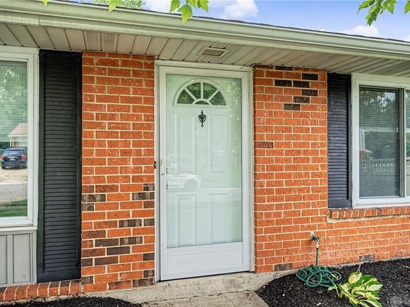 4802 Lodgeview Drive, Huber Heights, OH 45424 Photo 5