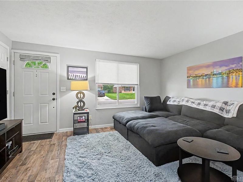 4802 Lodgeview Drive, Huber Heights, OH 45424 Photo 8