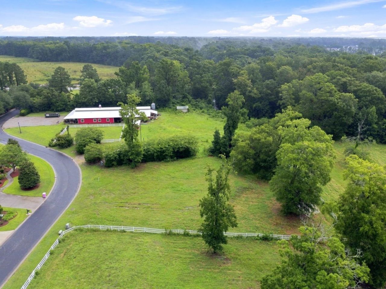 107 Triple Crown Ct. Photo 5