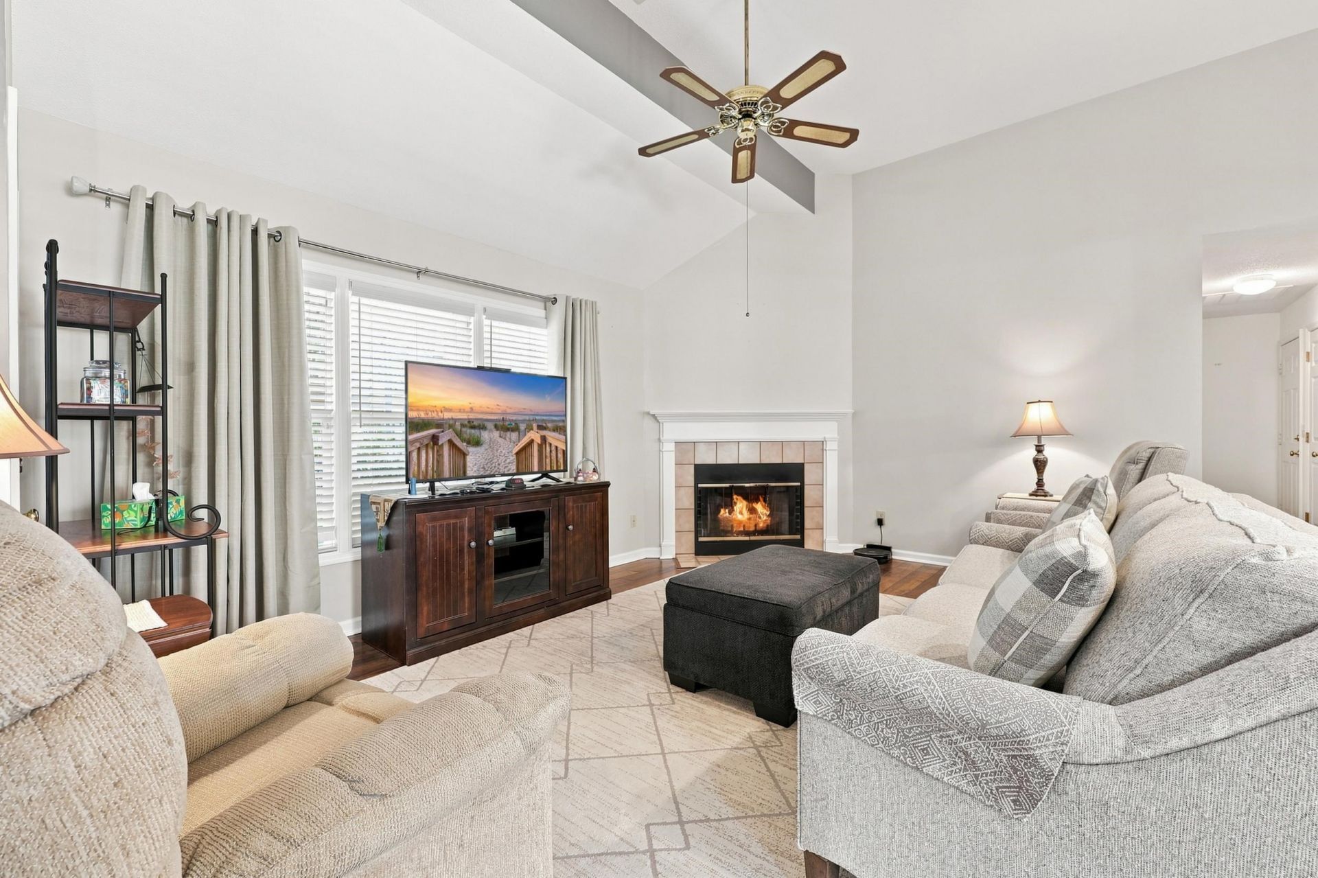 4504 Spyglass Dr. Photo 13