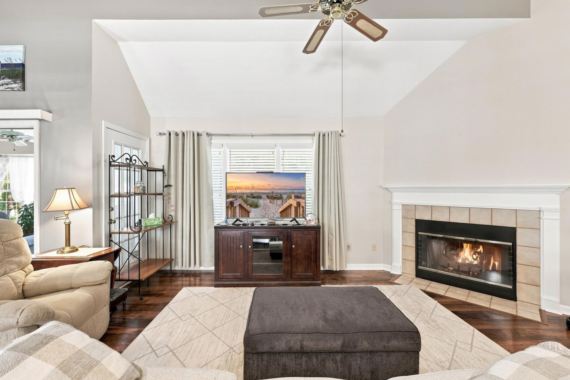 4504 Spyglass Dr. Photo 14
