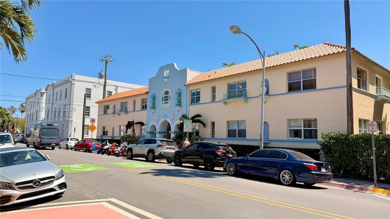 736 13th St, Unit 213, Miami Beach, FL 33139 Photo