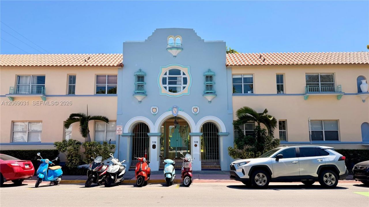 736 13th St, Unit 213, Miami Beach, FL 33139 Photo